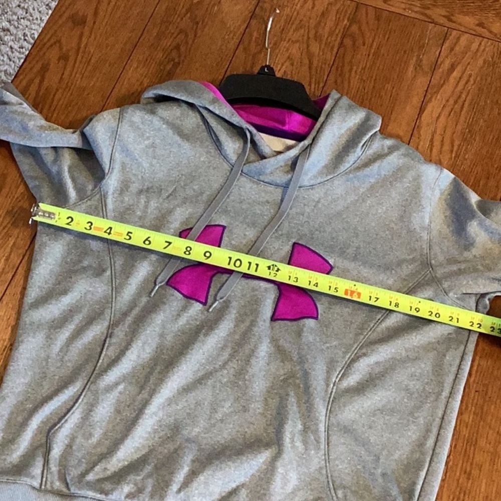 Under Armour storm, gray Hoodie with neon pink Emblem. Women’s size large - Picture 7 of 12